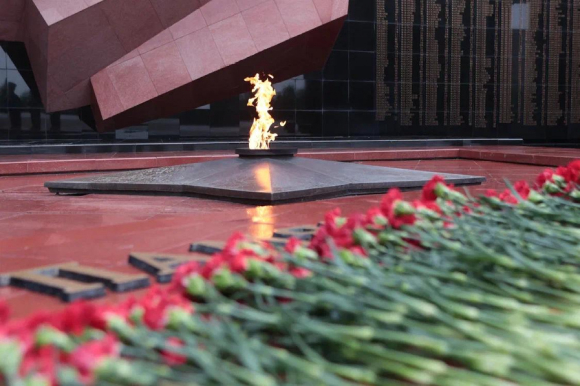 Память погибших в Великой Отечественной войне почтили у Вечного огня в Хабаровске