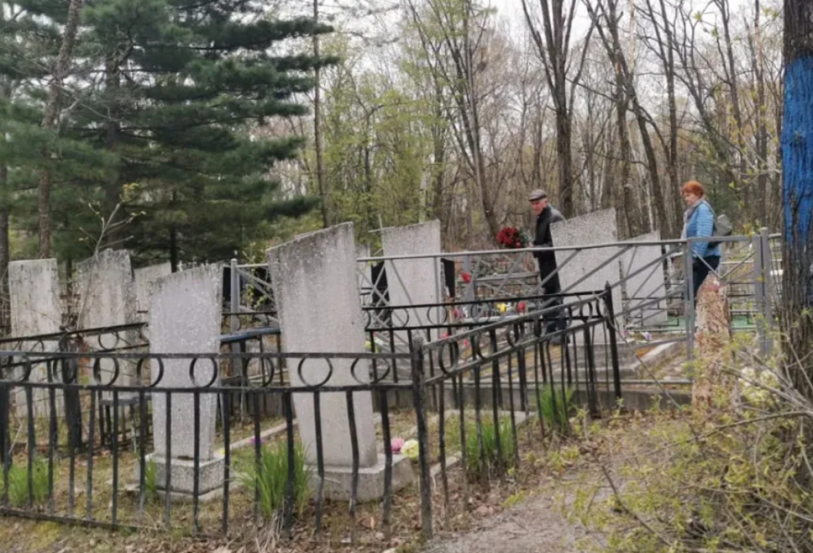 Могила Героя СССР Александра Каширина в Хабаровске стала памятником