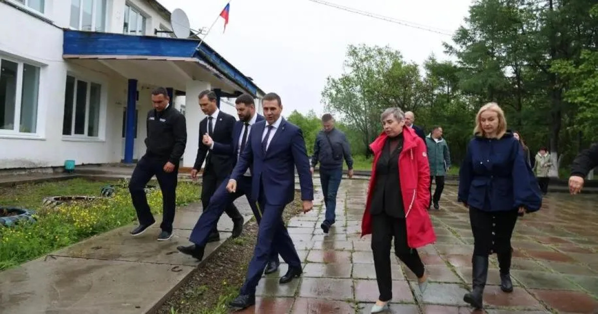 Итоги поездки Дмитрия Демешина в Охотский округ: школа, рыба и поддержка северян