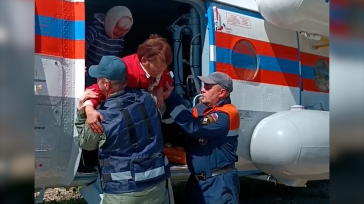 Трёх заблудившихся женщин спасли в тайге на севере Хабаровского края