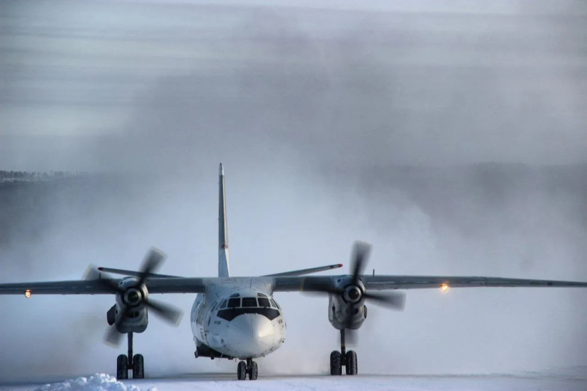 На север Хабаровского края грузовые самолеты доставляют праздничное настроение