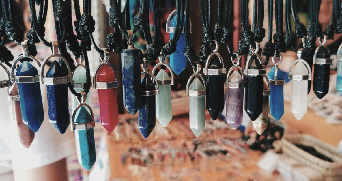 Гороскоп на 17 февраля: Овны, не тратьте деньги на ненужные вещи