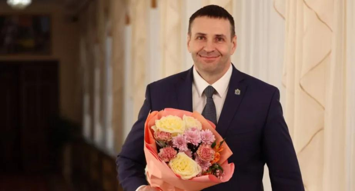 Губернатор Дмитрий Демешин поздравил хабаровчанок с 8 марта