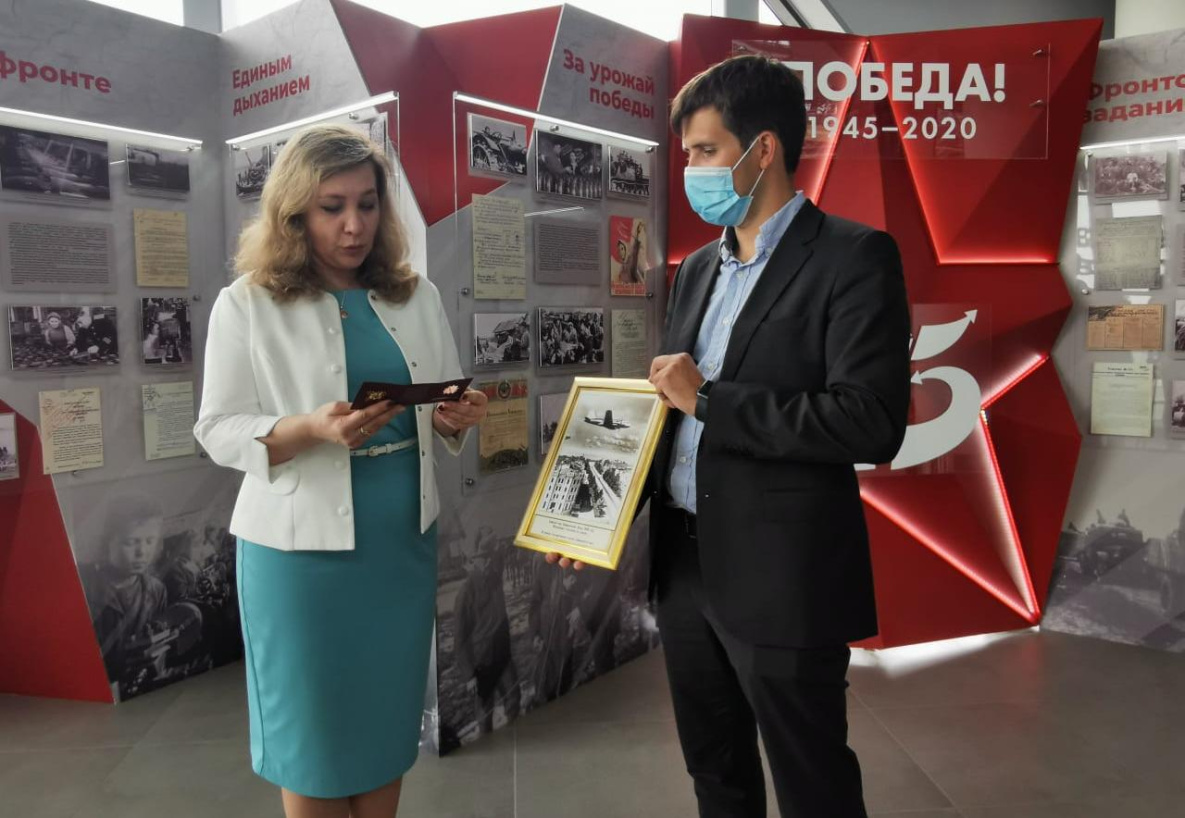 В Хабаровском аэропорту рассекретили архивные документы