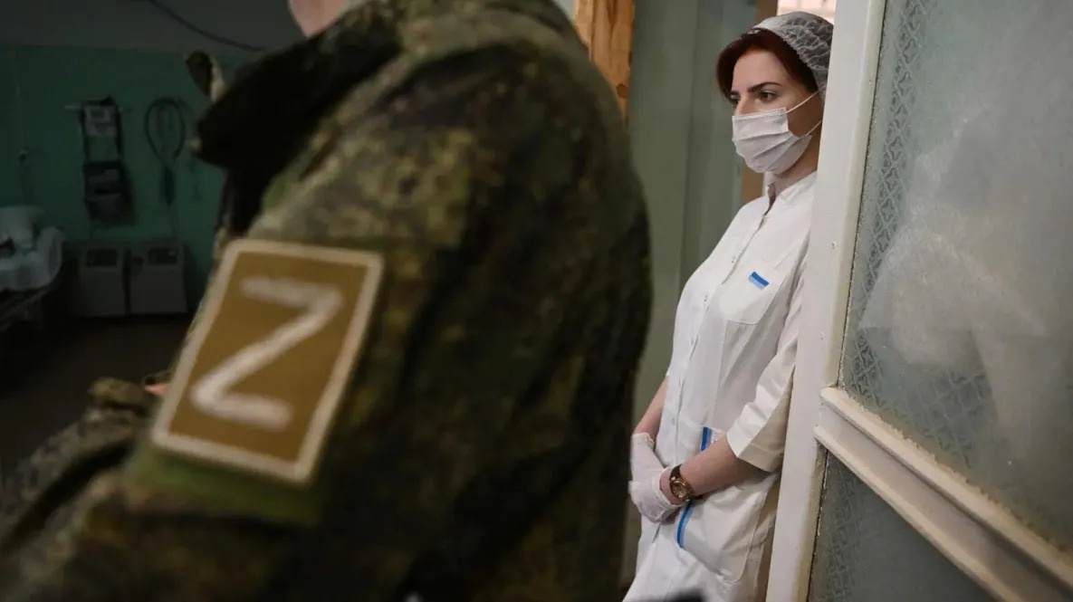 Врачи хабаровской краевой больницы поставили на ноги Героя России 