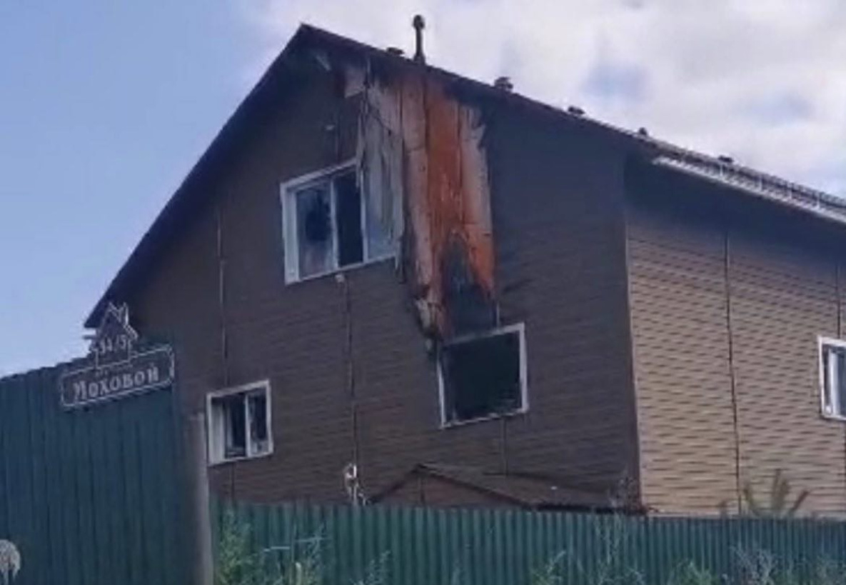 Женщина и ребёнок погибли в Хабаровске во время пожара | 03.07.2023 |  Хабаровск - БезФормата