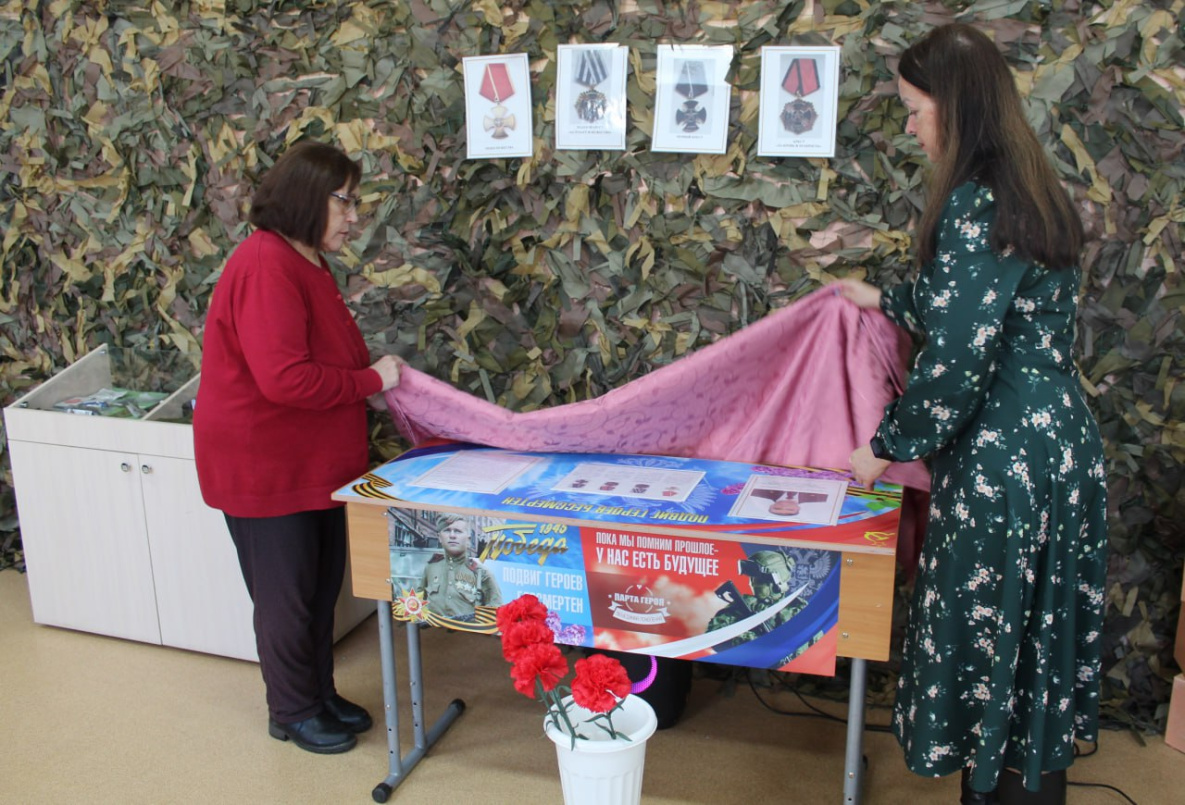 Две Парты Героев посвятили в Хабаровском крае участникам СВО