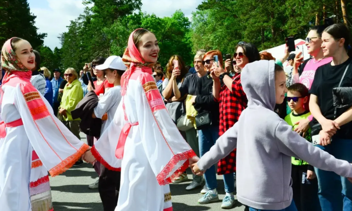 Встать в хоровод дружбы пригласили на выходных жителей Хабаровского края