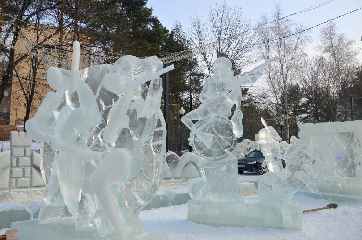 В Хабаровске выбрали победителей конкурса ледовых скульптур «Амурский хрусталь»
